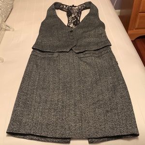 Express skirt and lacy vest